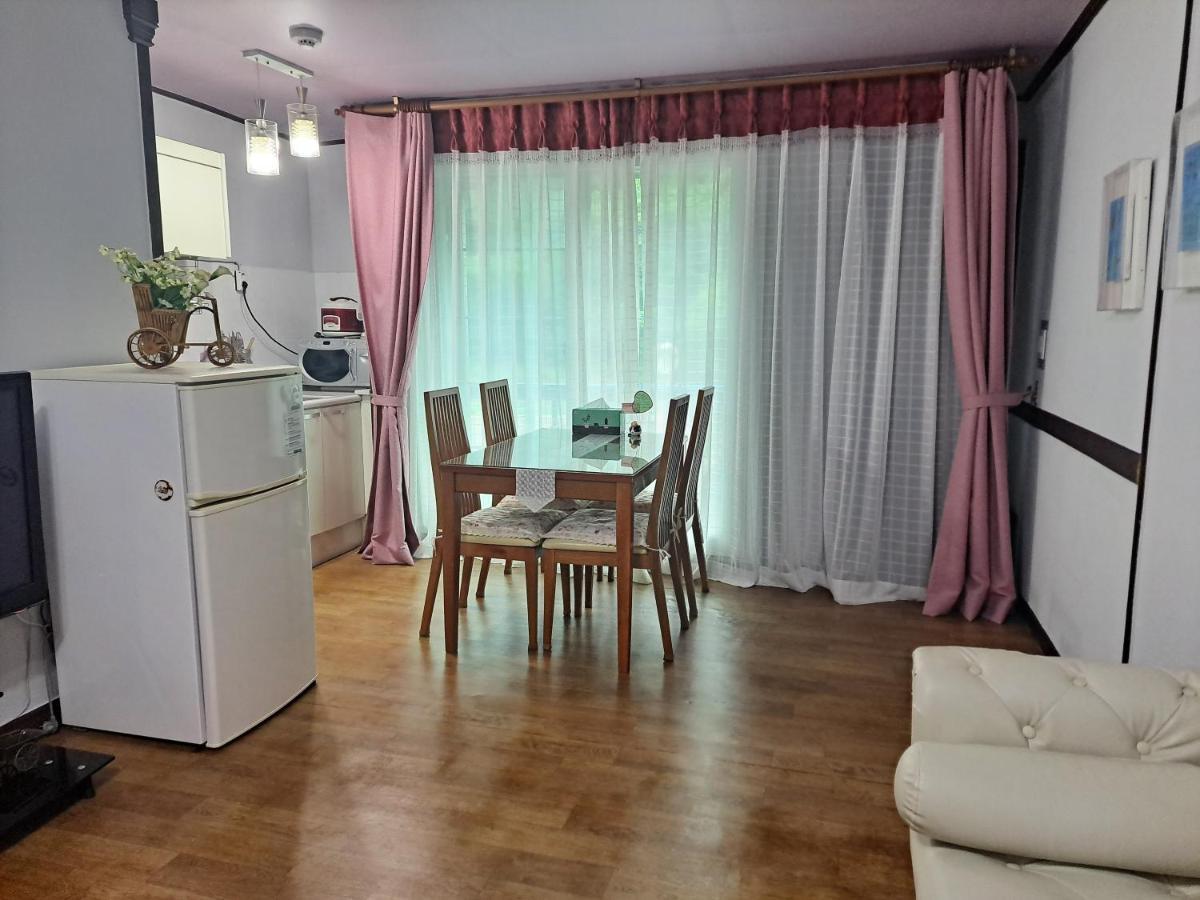Charm Pension Gapyeong Exteriör bild